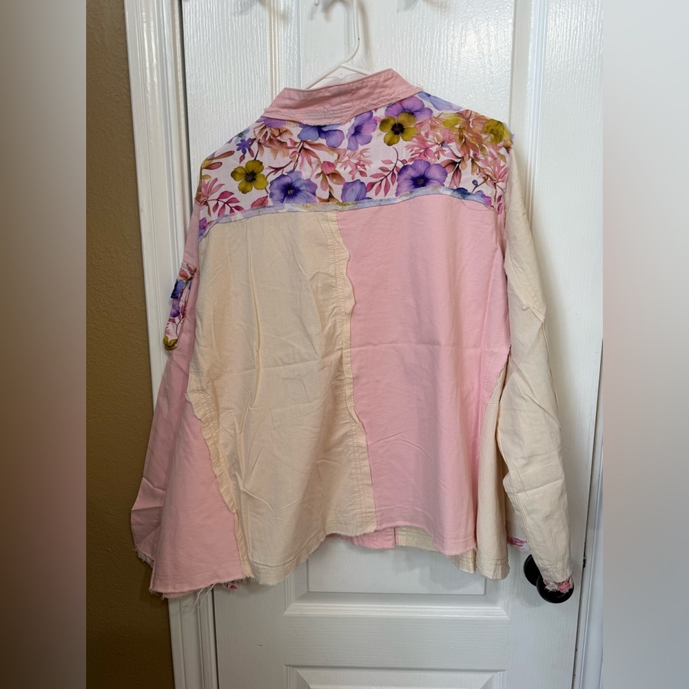 H210 POL L pp28 Patchwork Floral Button Jacket in Pink & Cream Top - Picture 9 of 15